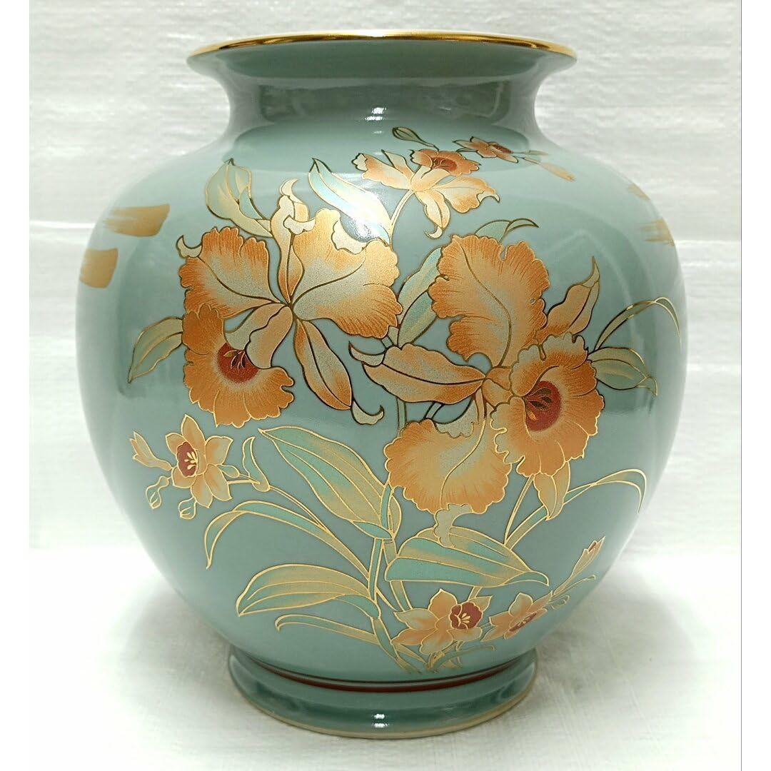 Amazon.co.jp: ・九谷焼 陶孫作 金彩蘭紋花瓶 飾り壺 未使用品